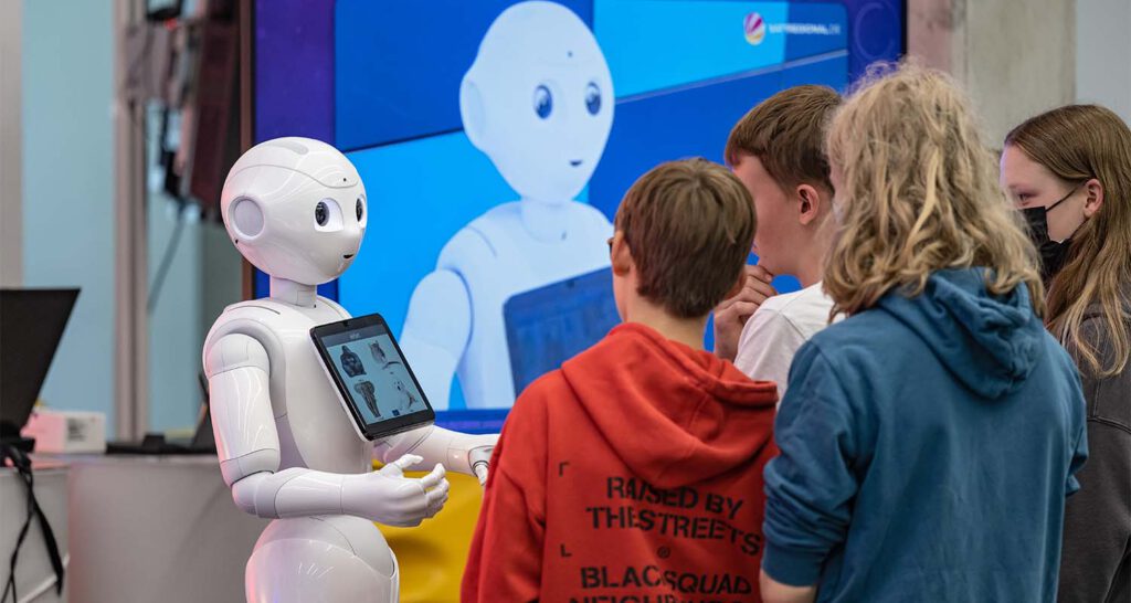 dhi-akteuere-Ki-Transferzentrum-2-tinified